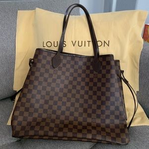 Authentic Louise Vuitton Never Full GM